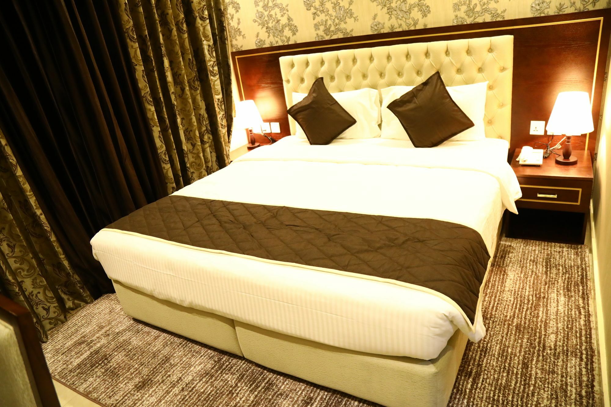 Voyage Hotel Дубай Экстерьер фото